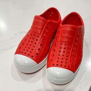 Kids red Native shoes size 10c NWOT